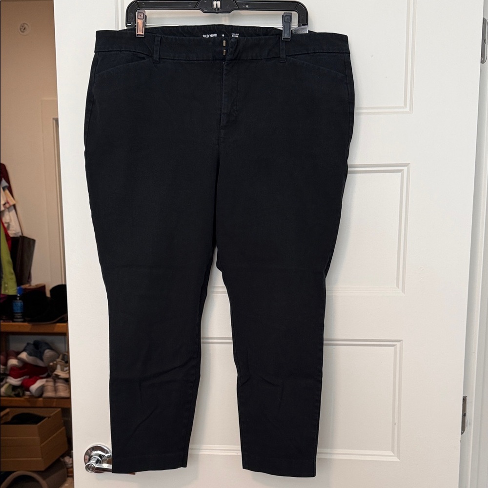 Old Navy Black Ankle Pants